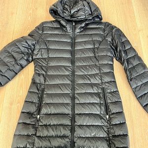 Aritzia Parklife long Puffer jacket size small